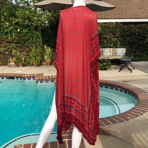 Rebecca Minkoff Red Border Paisley Ruana OS - Picture 7 of 8